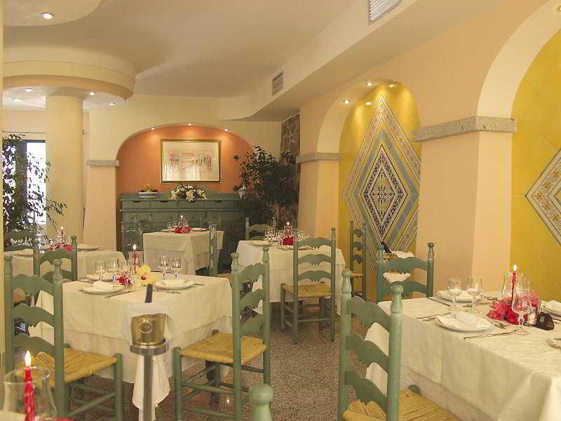 קאלה ליברוטו Club Hotel Le Palme מראה חיצוני תמונה